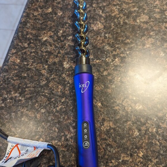 Hair Curler, Crimper, and Spiral Iron - Picture 2 of 12